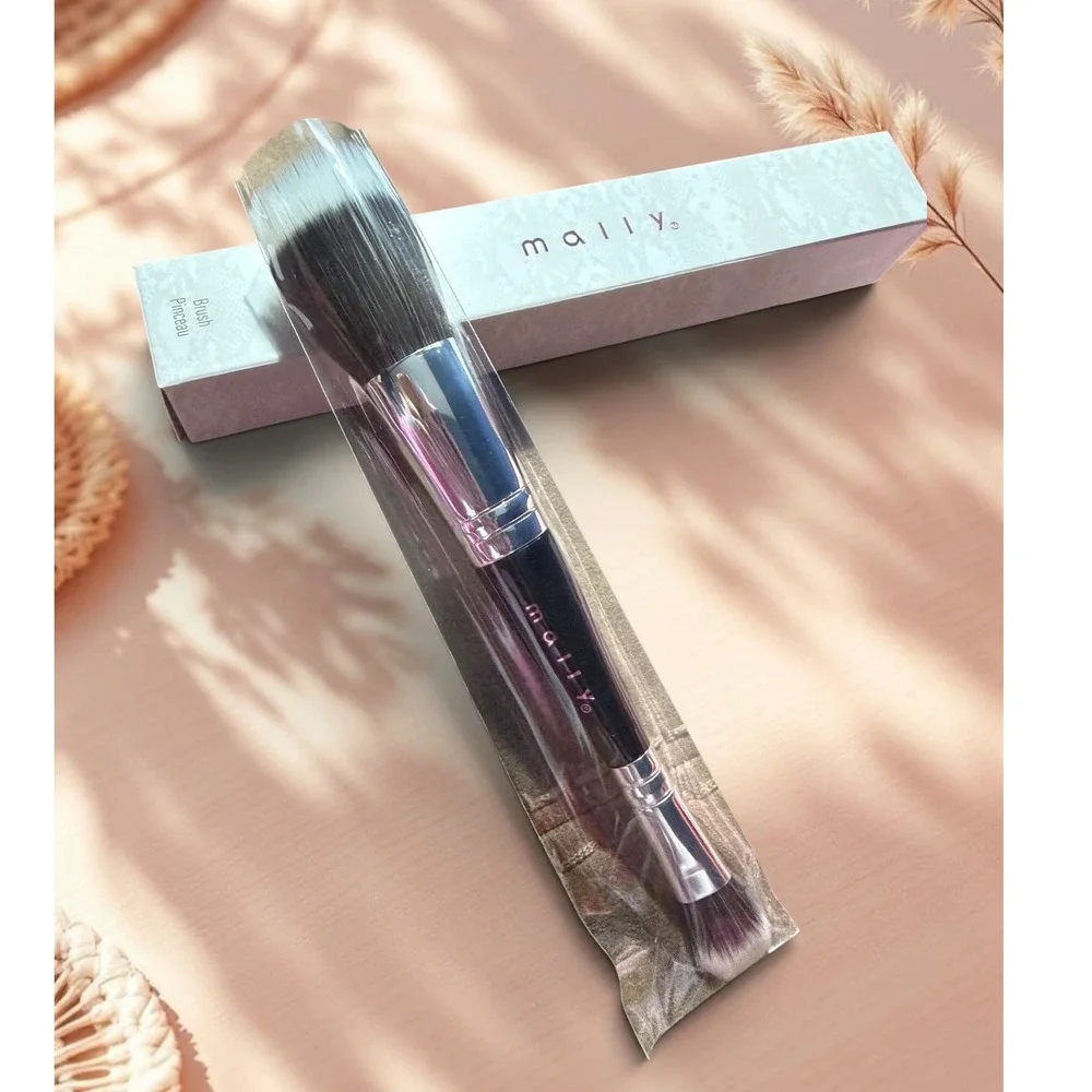Mally - Beauty‎ Face Double-Ended Makeup Brush - Foundation Concealer - *NEW!*